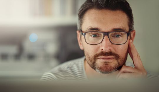 Algumas considera&ccedil;&otilde;es cl&iacute;nicas sobre os autores p&oacute;s- kleinianos